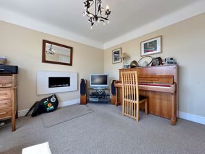 Photo 7- click for photo gallery